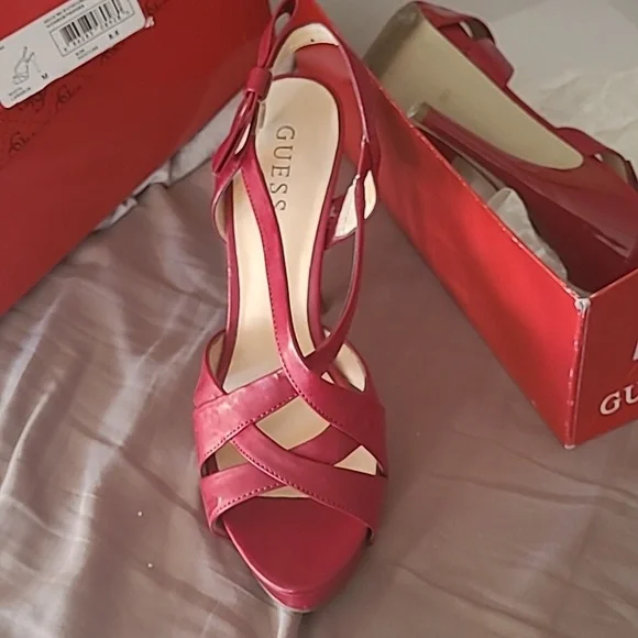 Heel - Picture 7 of 7